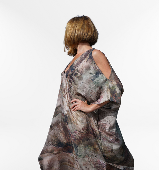L'Escalet Beach Kaftan | Dusty Dream Silk - All Products - CRUZ&PEPITA